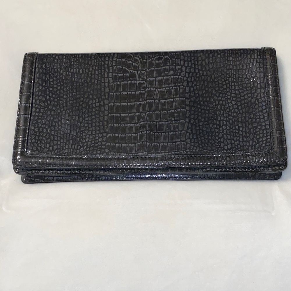 B&R Gray Croc- Fake Embossed Long Clutch